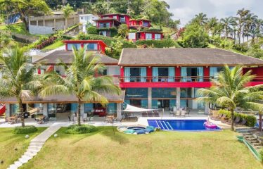 DOSSIER CONFIDENTIEL   Superbe propriété de luxe sur la mer à Angra dos Reis