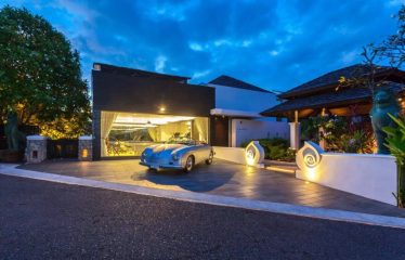 Villa élégante avec vue sur la mer située à Surin