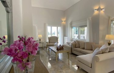 Très belle Villa individuelle exquise alliant harmonieusement style, confort et fonctionnalité dans un quartier très recherché.