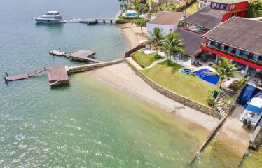 DOSSIER CONFIDENTIEL   Superbe propriété de luxe sur la mer à Angra dos Reis