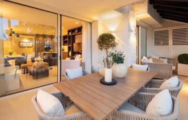 Très bel appartement entièrement rénové situé à Marbella