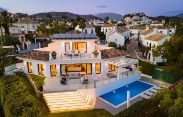 VILLA IN NUEVA ANDALUCIA, MARBELLA
