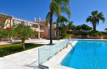 Belle Villa en bord de mer située à Porto Heli