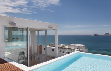 Magnifique penthouse moderne en triplex à Ipanema