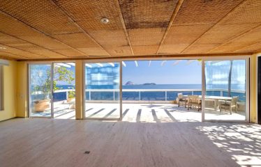 Magnificent penthouse facing Ipanema beach