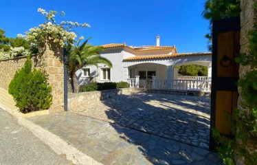 Très belle Villa individuelle exquise alliant harmonieusement style, confort et fonctionnalité dans un quartier très recherché.