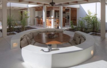 Villa cinématographique unique en Amazonie / Manaus