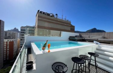 Magnifique penthouse moderne en triplex à Ipanema