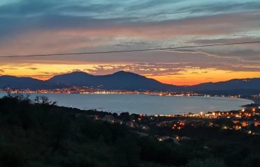 Dossier Confidentiel   Magnifique propriété moderne située à PORTICCIO  vue mer époustouflante .