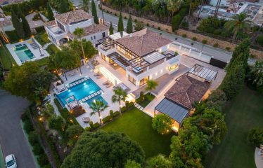 Magnifique villa de luxe située à Nueva Andalucia