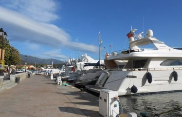 AGNIIQUE PROPRIÉTÉ de PRESTIGE sur 2 niveaux : 250 m² habitable a OLETTA VUE MER