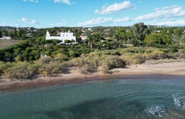 Très belle Villa exclusive située à Petrothalassa, Portoheli.