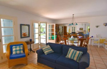 Belle Villa en bord de mer située à Porto Heli