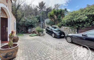 VILLA 300M2 VUE MER & MONTAGNES