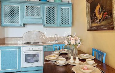 Villefranche s/mer – Vieille Ville – Duplex 1ere Ligne